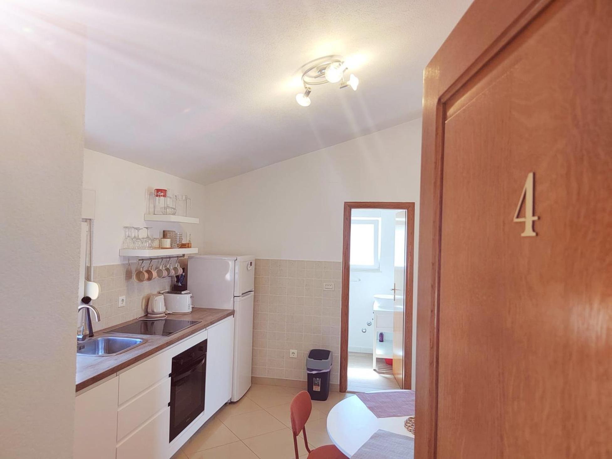 T&T Sea View Apartments Trogir Exterior photo